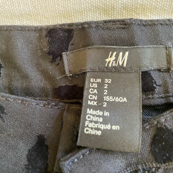 Pants - Picture 2 of 4